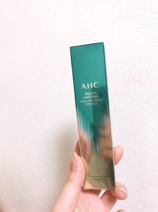 [NEW 탄력유턴 아이크림] AHC 유스 래스팅 리얼 아이크림 포 페이스 — 5점을 준 리뷰어가 2021년 3월 올린 사용 사진