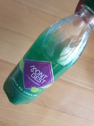 몽베스트 Montbest with Sparkling water Lime20병 — 5점을 준 리뷰어가 2021년 10월 올린 사용 사진