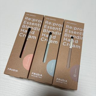 [후르디아] 끈적임 없는 착한성분 비건  핸드크림 3종 — 3.5점을 준 리뷰어가 2024년 3월 올린 사용 사진
