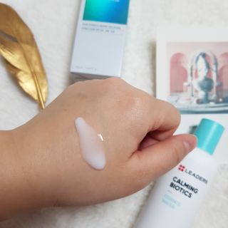 리더스코스메틱 리더스 카밍 바이오틱스 에센스 워터 — 5점을 준 리뷰어가 2021년 1월 올린 사용 사진