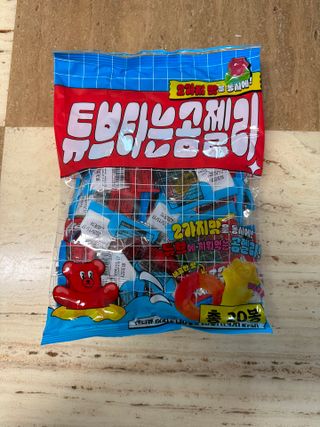 스낵스 튜브타는 곰 젤리 600g (20봉) — 5점을 준 리뷰어가 2024년 8월 올린 사용 사진