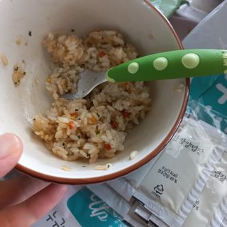 해풀잎 누구나 김밥*1ea [(혼합야채 35g *1ea,  김밥김 (5g, 5ea),  양념간장 (6g, 5ea), 참기름(5g, 2ea)] — 3점을 준 리뷰어가 2022년 7월 올린 사용 사진