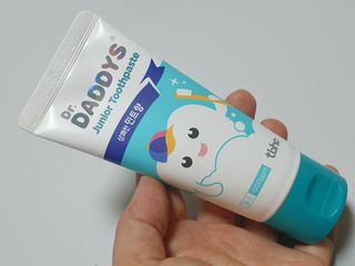 닥터데디스 안심불소 튼튼치약(청포도, 민트 중 택 1) 60g + 여행용 미니 치약 15g — 5점을 준 리뷰어가 2022년 12월 올린 사용 사진