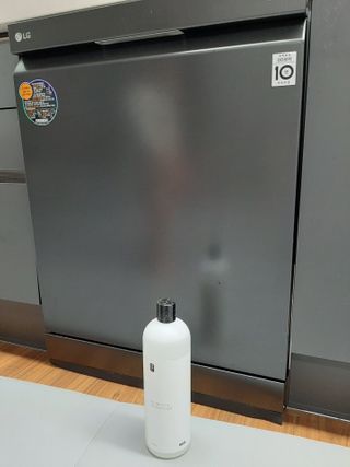 [생활공작소] 식기세척기용 액체세제  X 2개입 — 5점을 준 리뷰어가 2020년 12월 올린 사용 사진