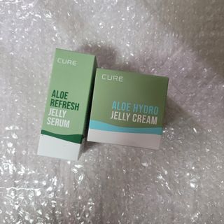 김정문알로에 큐어 큐어 알로에 리프레쉬 젤리 세럼, 큐어 알로에 하이드로 젤리 크림 — 4.5점을 준 리뷰어가 2021년 2월 올린 사용 사진