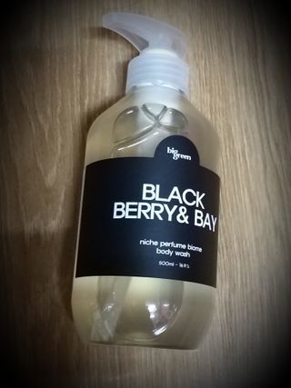 빅그린 니치 퍼퓸 바이옴바디워시 500ml(상탈, 블랙베리&베이, 블랑쉐 3종 중 택1) — 5점을 준 리뷰어가 2022년 8월 올린 사용 사진