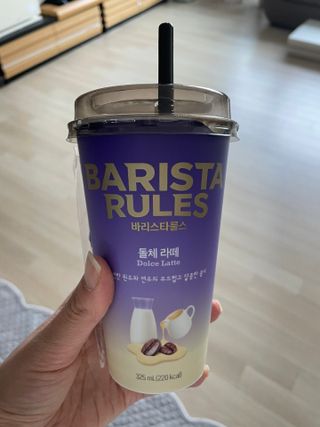 바리스타룰스 돌체 라떼 — 5점을 준 리뷰어가 2023년 4월 올린 사용 사진