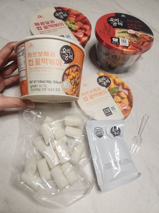 나우  [요리궁리] B타입 ( 매콤, 치즈, 매콤까르보 ) 꽃떡볶이 6개입 세트 — 5점을 준 리뷰어가 2025년 3월 올린 사용 사진