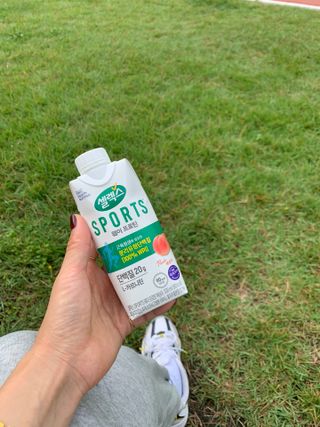 셀렉스스포츠 셀렉스 스포츠 웨이 프로틴 복숭아_ 330ml x 12팩 — 5점을 준 리뷰어가 2021년 10월 올린 사용 사진