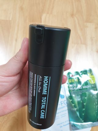 Dr.느루벗 느루벗 옴므 토탈 케어 올인원 118ml 남자 남성 스킨 로션 에센스 크림 화장품 — 5점을 준 리뷰어가 2021년 3월 올린 사용 사진