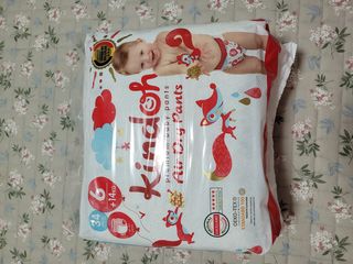 킨도 프리미엄 에어드라이v2 팬티형 기저귀 — 5점을 준 리뷰어가 2021년 5월 올린 사용 사진