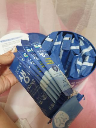 서울약사신협_프로바이오생유산균_2.5G x 100포 — 5점을 준 리뷰어가 2021년 6월 올린 사용 사진