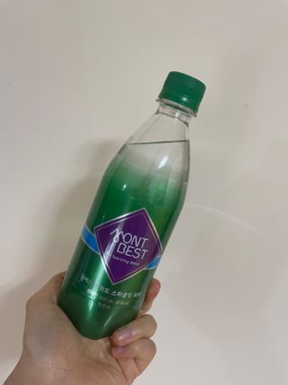 몽베스트 Montbest with Sparkling water Plain 20병 — 5점을 준 리뷰어가 2022년 8월 올린 사용 사진