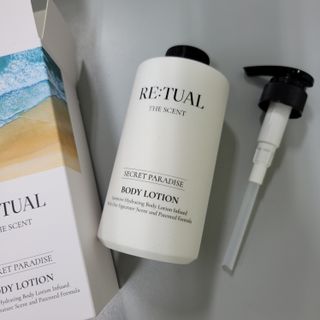 레츄얼 더 센트 바디로션 시크릿 파라다이스(500ml) — 3점을 준 리뷰어가 2022년 7월 올린 사용 사진