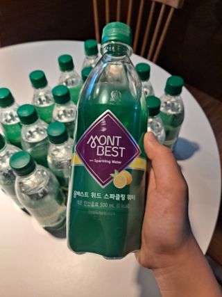 몽베스트 Montbest with Sparkling water Lemon OR Lime 20병(랜덤) — 5점을 준 리뷰어가 2021년 10월 올린 사용 사진