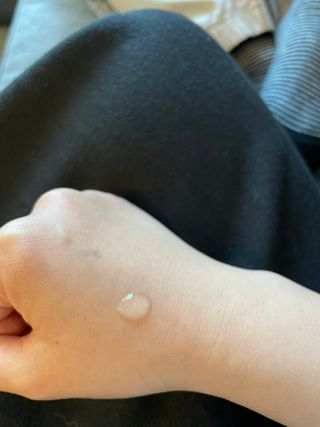 체르엠 스템앤셀 비타민 브라이트닝 에센스 30ml 1개 — 3.5점을 준 리뷰어가 2022년 4월 올린 사용 사진