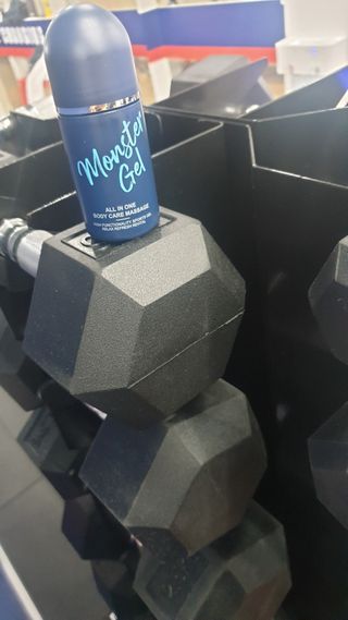 [바록스] 류현진 올인원 바디릴렉싱 몬스터겔 50ml — 5점을 준 리뷰어가 2021년 4월 올린 사용 사진