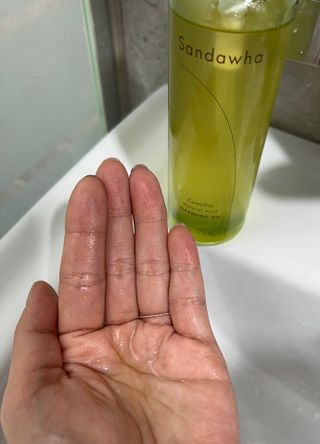 스킨큐어 산다화 순한 클렌징 동백 오일 200ml — 5점을 준 리뷰어가 2023년 3월 올린 사용 사진