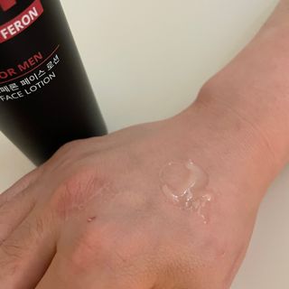 웰피아생활건강 웰피아 올인원 남성화장품 옴므페론 — 5점을 준 리뷰어가 2023년 1월 올린 사용 사진