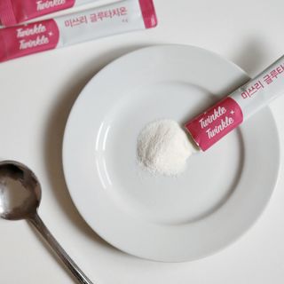 메디포스트 모비타 미쓰리 글루타치온 30포 — 5점을 준 리뷰어가 2022년 11월 올린 사용 사진