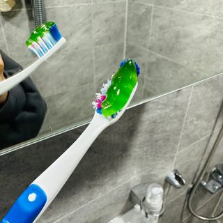 프리마인 유해균 뿐만 아니라 유익균까지 씻어내는 치약은 그만, 건강한 구강환경을 만드는 덴탈엔오 — 5점을 준 리뷰어가 2022년 10월 올린 사용 사진