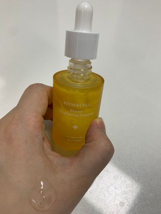 체르엠 스템앤셀 비타민 브라이트닝 에센스 30ml 1개 — 5점을 준 리뷰어가 2022년 1월 올린 사용 사진