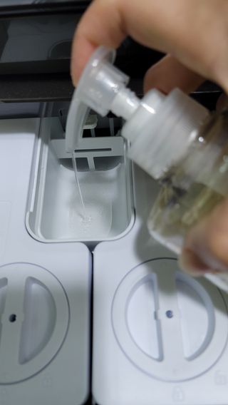 고위드올인원 세탁세제 1000ml — 5점을 준 리뷰어가 2021년 5월 올린 사용 사진