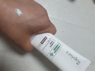 이지듀 RX 센시티브 베리어 카밍크림 — 5점을 준 리뷰어가 2021년 6월 올린 사용 사진