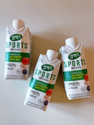 셀렉스스포츠 셀렉스 스포츠 웨이 프로틴 복숭아_ 330ml x 12팩 — 4.5점을 준 리뷰어가 2021년 11월 올린 사용 사진