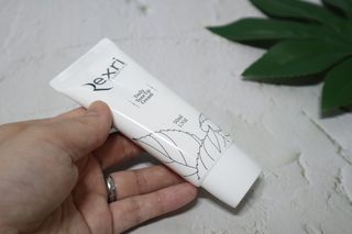 렉스리 데일리 톤업 크림 Rexri Daily Tone Up Cream — 5점을 준 리뷰어가 2022년 9월 올린 사용 사진