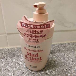 벨먼 내추럴 스파 머드레티놀 바디워시(그린로즈, 미드나잇 피오니) — 5점을 준 리뷰어가 2022년 6월 올린 사용 사진