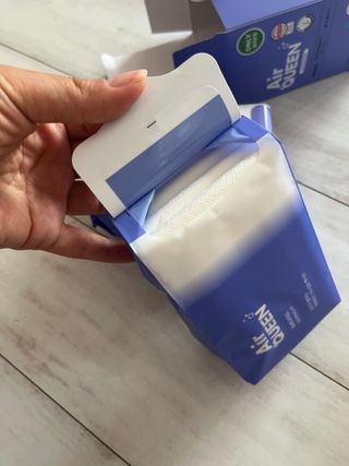 에어퀸 뉴브레스 유기농 생리대 4종 (팬티라이너 20P + 중형 10P + 대형 10P + 오버나이트 8P)_체험단 — 5점을 준 리뷰어가 2024년 6월 올린 사용 사진