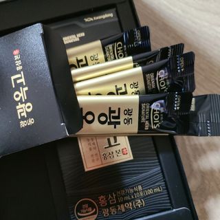 [광동제약] 광동 광옥고 홍삼 본 30포+쇼핑백 증정 — 5점을 준 리뷰어가 2021년 12월 올린 사용 사진