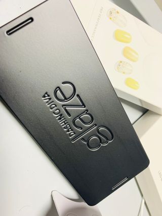 데싱디바 글레이즈 젤네일 스노쿨링 네일_5종 중 택 1 — 5점을 준 리뷰어가 2021년 8월 올린 사용 사진