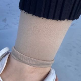 시그바리스 다이나벤 의료용 압박 스타킹 [종아리형] 여름철 다리 붓기 관리 하지정맥류 예방 — 5점을 준 리뷰어가 2024년 8월 올린 사용 사진