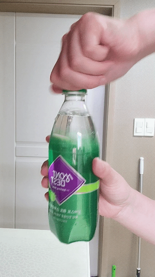 몽베스트 Montbest with Sparkling water Lime20병 — 5점을 준 리뷰어가 2022년 5월 올린 사용 사진