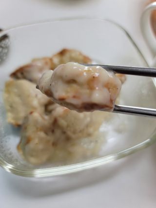 굽네몰 [굽네] 소스가 맛있는 닭가슴살 한입 볼 2종 8팩 — 5점을 준 리뷰어가 2021년 3월 올린 사용 사진