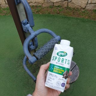 셀렉스스포츠 셀렉스 스포츠 웨이 프로틴 초콜릿 _ 330ml x 12팩 — 5점을 준 리뷰어가 2021년 3월 올린 사용 사진