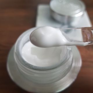 CRE8SKIN(크리에이트스킨) 화사한크림 — 4.5점을 준 리뷰어가 2022년 3월 올린 사용 사진