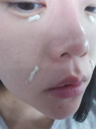 [NEW 탄력유턴 아이크림] AHC 유스 래스팅 리얼 아이크림 포 페이스 — 5점을 준 리뷰어가 2021년 3월 올린 사용 사진