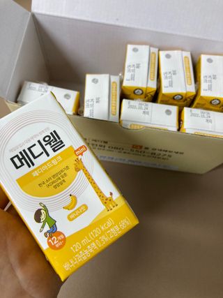 메디웰 페디아드링크 미니 바나나맛 — 5점을 준 리뷰어가 2022년 8월 올린 사용 사진