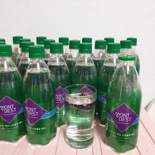 몽베스트 Montbest with Sparkling water Plain 20병 — 5점을 준 리뷰어가 2022년 6월 올린 사용 사진