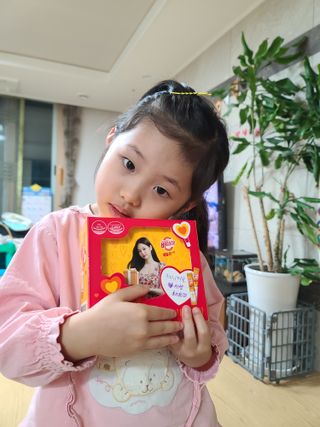 광동생활건강 [제니에디션] 비타500데일리스틱 gift set 60포+제니굿즈 3종+쇼핑백 — 5점을 준 리뷰어가 2021년 11월 올린 사용 사진