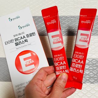 [인디닥터] 타이탄 BCAA 프로틴 젤리스틱 — 4점을 준 리뷰어가 2022년 5월 올린 사용 사진