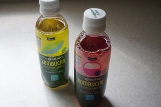 더그레잇티 콤부차 [매일유업] 더그레잇티 44kcal 콤부차 300ml *12개입 (오리지널 6개+베리리치 6개) — 5점을 준 리뷰어가 2023년 7월 올린 사용 사진