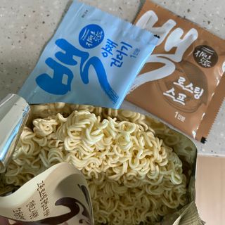 [풀무원] 자연은맛있다 정면, 백면, 홍면  세트 — 4.5점을 준 리뷰어가 2021년 4월 올린 사용 사진