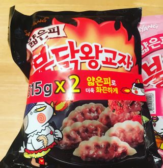 삼양냉동 [삼양] 얇은피불닭왕교자+얇은피까르보불닭왕교자 총4팩 — 5점을 준 리뷰어가 2021년 2월 올린 사용 사진