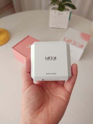 LEDi:Y(레이디) 에임텍 LED 뷰티디바이스 Ledi-y 레이디 — 5점을 준 리뷰어가 2023년 2월 올린 사용 사진