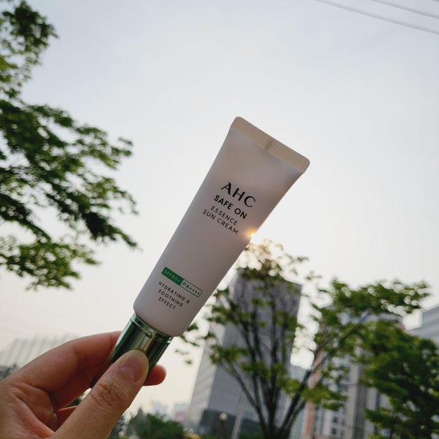 [AHC] 세이프온 에센스 선크림 올리브영 스페셜 증정 기획세트 리뷰 사진