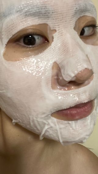 더메디코템 일루미네이팅 오로라 에멀젼마스크 — 5점을 준 리뷰어가 2025년 6월 올린 사용 사진